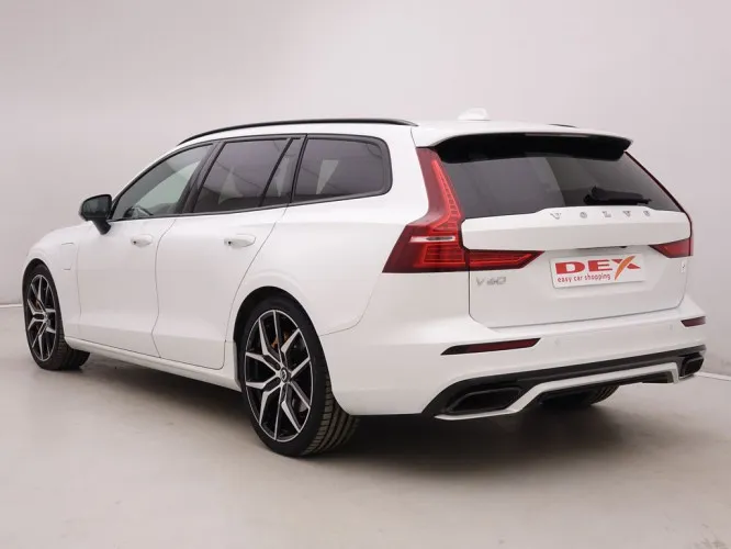 Volvo V60 T8 Twin Engine Hybrid 317 AWD Geartronic Polestar  Image 4